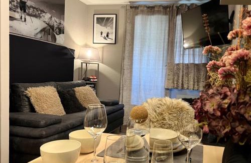 Chamonix City Centre Apartment | Rocky Studio Chamonix Sud