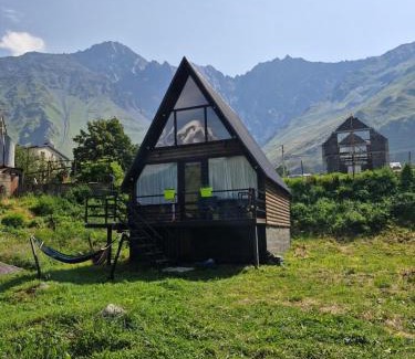 Gergeti Ski Chalet | Rocky Views