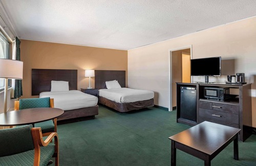 Rehoboth Beach Hotel | Rodeway Inn And Suites
