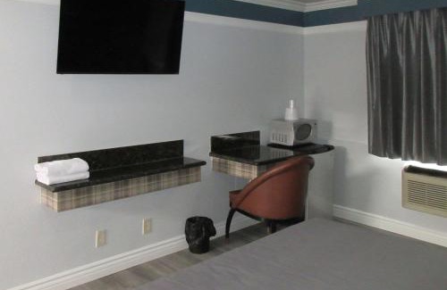 Commerce Hotel | Rodeway Inn Commerce - Los Angeles