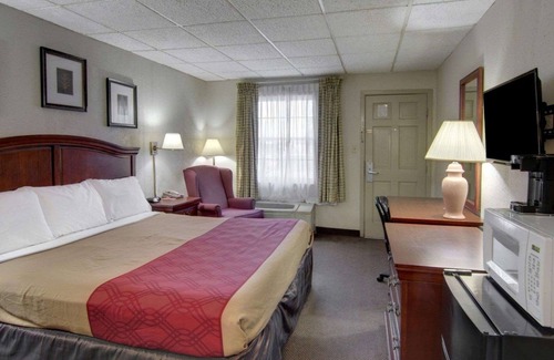 El Dorado Hotel | Rodeway Inn Conference Center El Dorado
