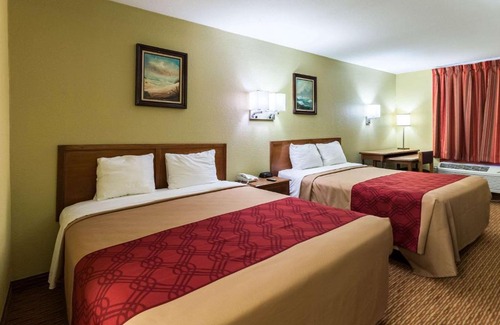 Galveston Hotel | Rodeway Inn - Galveston
