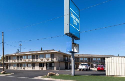 Midland Hotel | Rodeway Inn Midland South