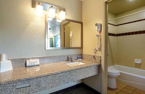 St. George Hotel | Rodeway Inn St George North - Near Pioneer Park