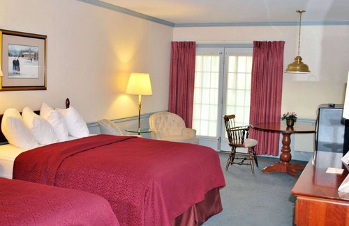 Myerstown Cabin | Rodeway Inn & Suites Myerstown - Lebanon