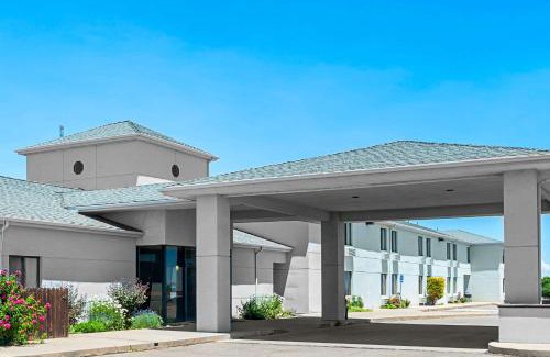 Blanding Hotel | Rodeway Inn & Suites
