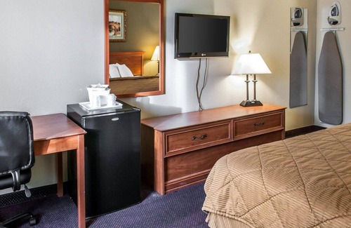 Espanola Hotel | Rodeway Inn