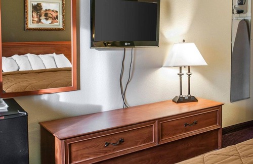 Espanola Hotel | Rodeway Inn