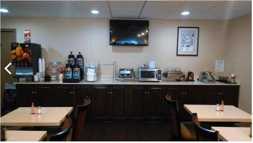 Lynchburg Hotel | Rodeway Inn