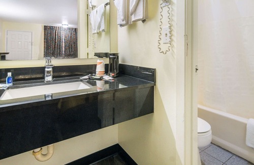 Ranger Hotel | Rodeway Inn