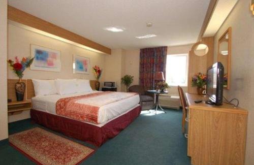 Willington Hotel | Rodeway Inn Willington North