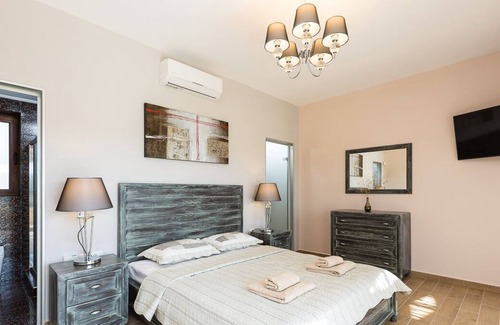 Kalyves Villa | RODI LUXURY STONE VILLA