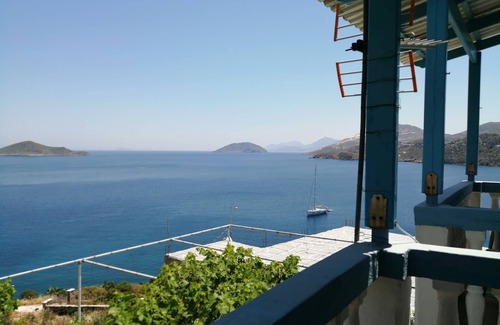 Leros Apartment | RODON AGIA KYRIAKI FAMILY APARTMENT with panoramic views - 5 min from the beach