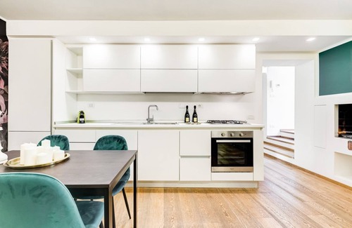 Rione III Colonna Villa | Roe Residence - Two Bedroom Villa, Sleeps 6