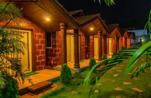 Guirim Resort | Rofinos Cottages