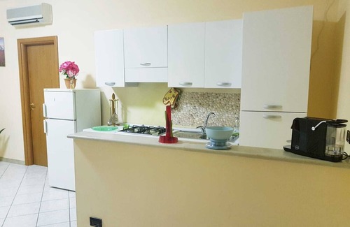 Barletta House | ROGGIO house a stone's throw from the sea