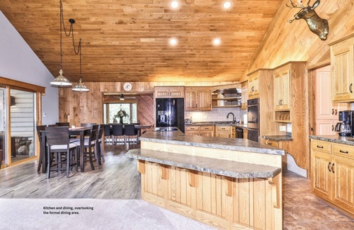 St Germain House | Rohan's Getaway - A Luxurious Up North Retreat on Little Saint