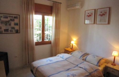 Rojales Villa | Rojales Villa with Jacuzzi, cleaning included