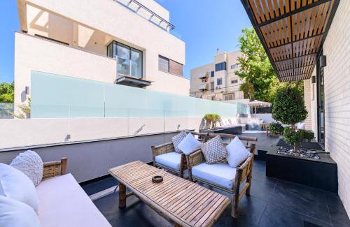 Tel Aviv House | Rokah Luxury Villa at Ramat HaHayal
