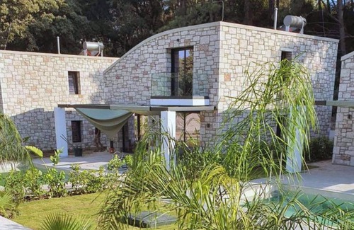 Petaloudes Villa | Rokas Luxury Villas- Nicole Villa
