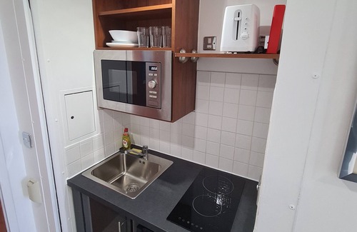 Courtfield Apartment | Roland House