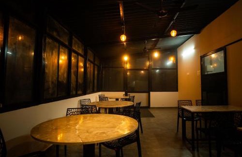 Elappara House | Roley Stone
