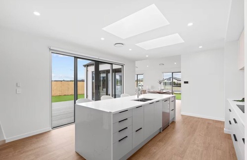 Mount Olympus Ski Field House | Rolleston smart home - family friendly and entertainer's heaven