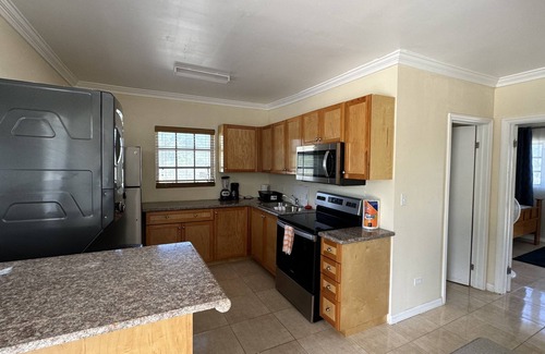 Tar Bay Apartment | Rolleville Darling House 1 Bedroom Unit