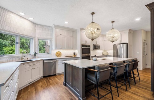 Branson West House | Rolling Hills Family Home