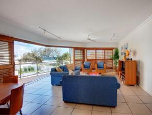 Kings Beach Resort | Rolling Surf Resort
