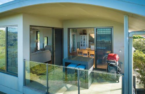Merimbula Apartment | Rolling Waves 3 - Beach Access & Pet Friendly!