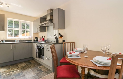 Grange-over-Sands Cottage | ROLO'S RETREAT, pet friendly, with a garden in Grange-Over-Sands