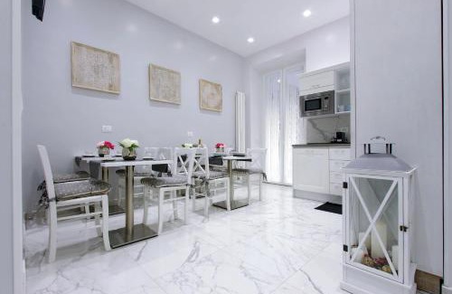 Monti House | Roman Holiday Colosseo