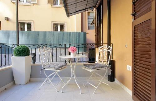 Monti House | Roman Holiday Colosseo
