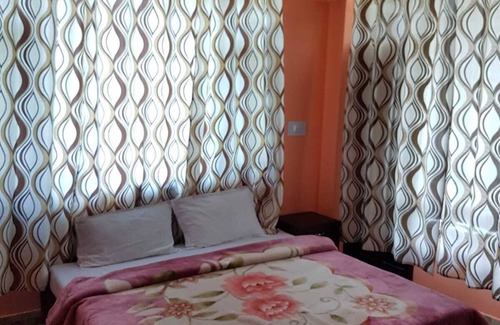 New Manali Hotel | Roman Reigns situated at the beautiful hills of manali