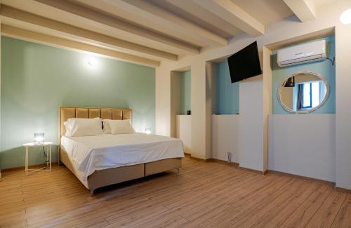 Bucharest City-Centre House | Romana Boutique