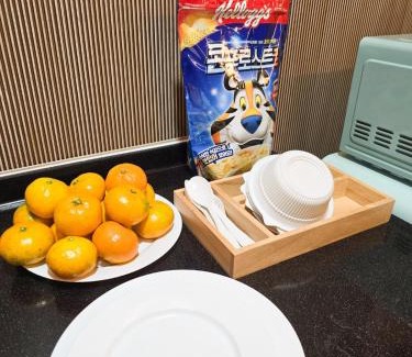 Geoyeo-dong Hotel | Romance Hotel