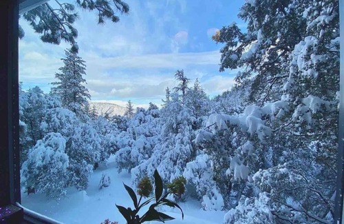 Pine Mountain Club House | Romance In The Pines