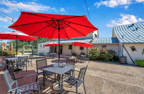 Fredericksburg Bed & Breakfast | Romance Suite at gorgeous Bed & Breakfast resort in Fredericksburg!