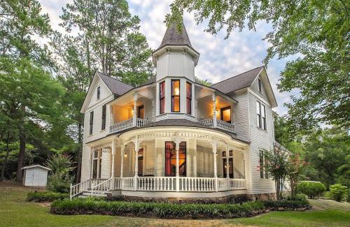 Waller Ski Chalet | Romantic 1901 Victorian Home on Seven Wooded Acres