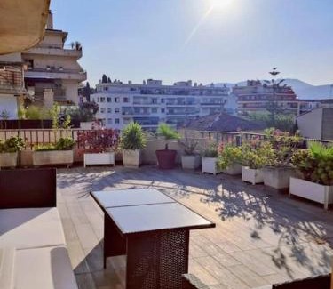 Saint-Sylvestre Apartment | Romantic 1BR Escape with Sun-Rooftop Terrace