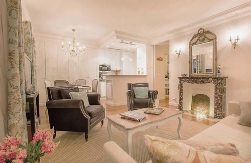 Quartier du Gros-Caillou Apartment | Romantic 2 Bed with Peekaboo Eiffel View in Foodie Heaven
