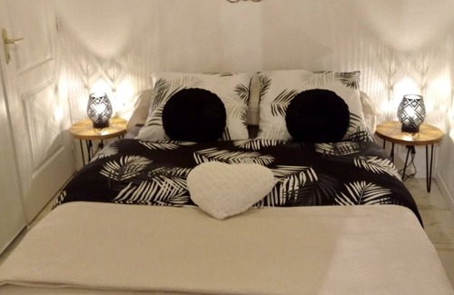 Nevers Apartment | Romantic apartment in Nevers city center