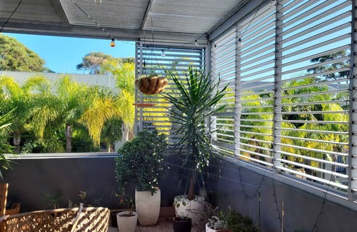 Alexandria Apartment | Romantic, bright and quiet loft in Alexandria. Pet friendly