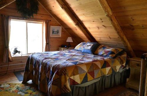 Whitehall House | Romantic Cabin Rental with a Delightful Porch near Ennis, Montana