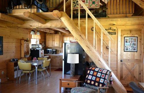 Whitehall House | Romantic Cabin Rental with a Delightful Porch near Ennis, Montana