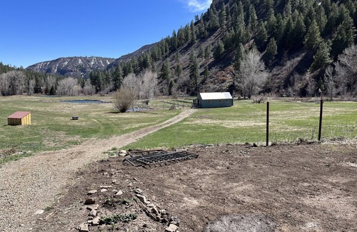 Durango Cabin | Romantic Cabin with Incredible Views, 5 miles to Durango on Lightner Creek