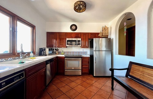 Avalon Condo | Romantic Condo in Hamilton Cove, Catalina with Golf Cart.