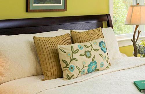 Rock Hall House | Romantic Cottage Getaway for Two in the Chesapeake Bay in Maryland