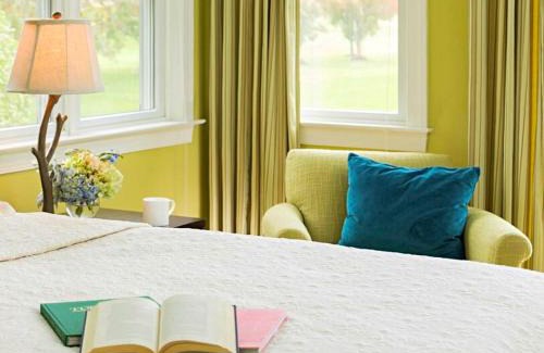 Rock Hall House | Romantic Cottage Getaway for Two in the Chesapeake Bay in Maryland